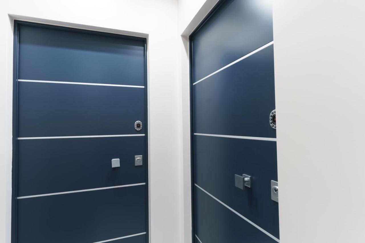 Abissi Room One Step From The Sea Trani Exterior photo